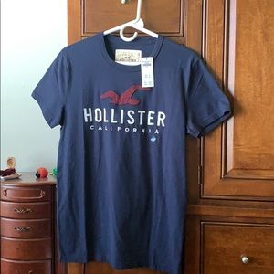 Men’s Hollister small t-shirt